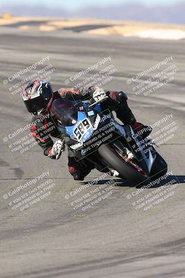 media/Dec-07-2025-CVMA (Sun) [[3e7d2de5dc]]/Race 7-Formula Lightweight Twins Shootout/